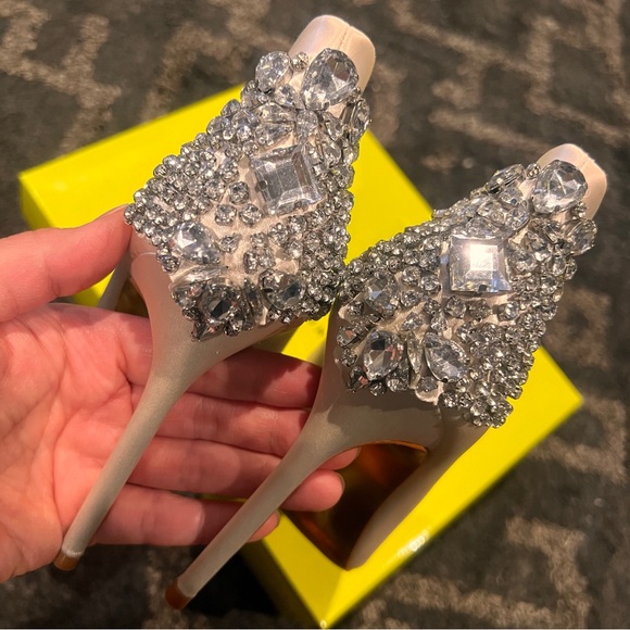 LIKE NEW TED BAKER LONDON MIEON STILETTOS IN LIGHT CREAM - WORN ONCE INDOORS! - Picture 9 of 16